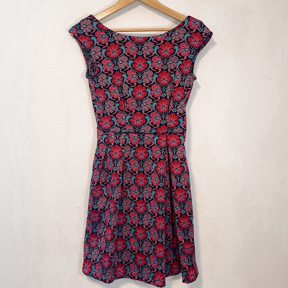 Closet London Floral Embroidered Mini Dress Size‎ 4